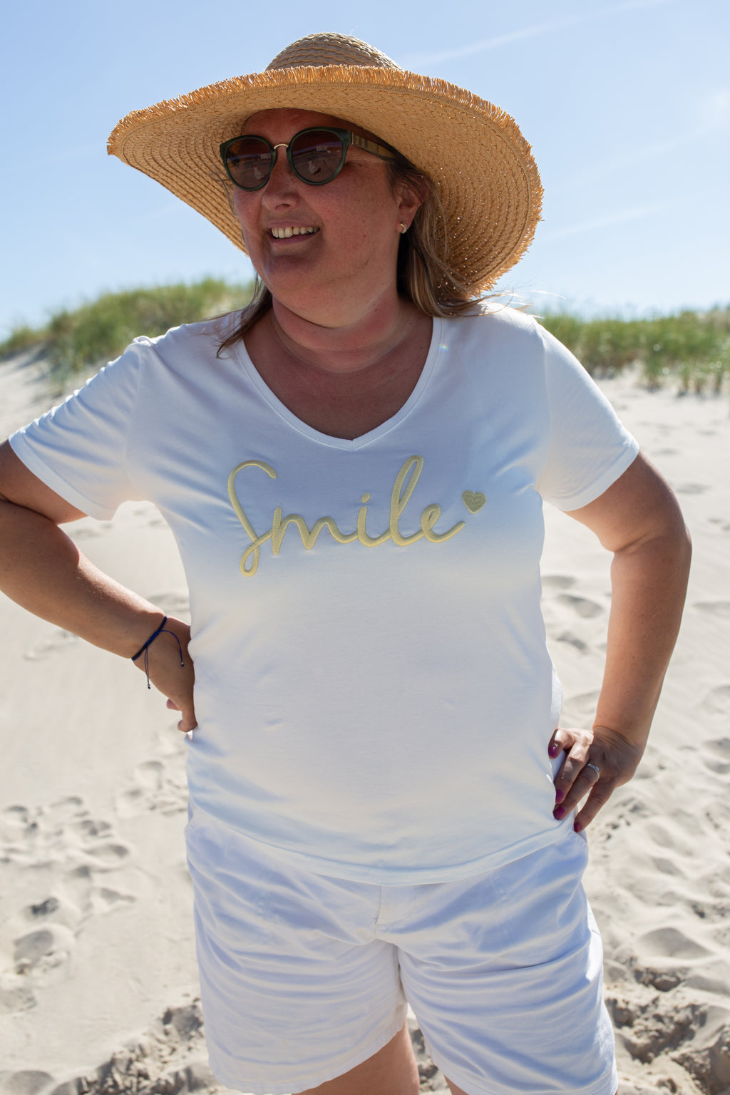 SMILE JAUNE _ T-Shirt Col V