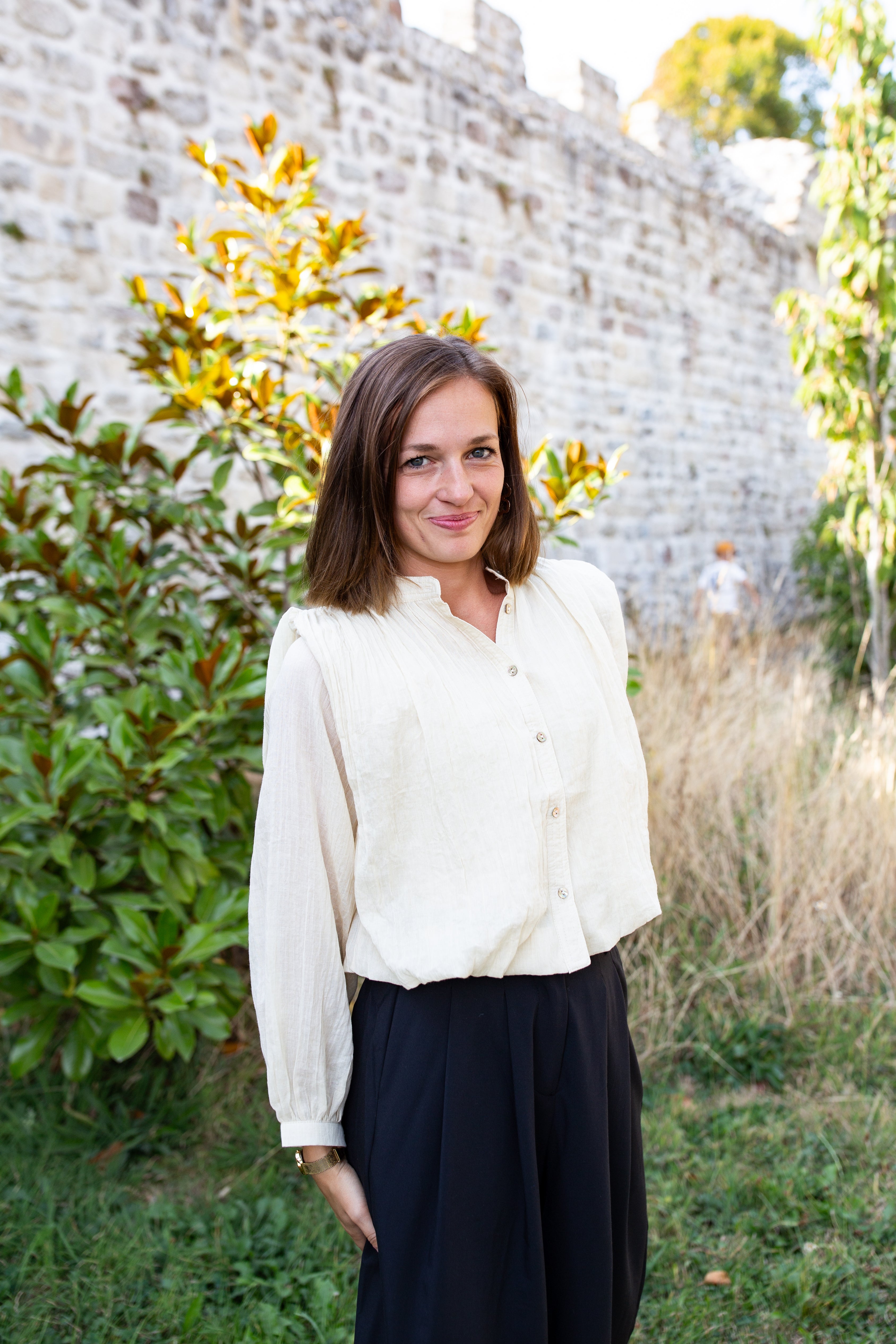 LOUISE BEIGE _ Blouse courte