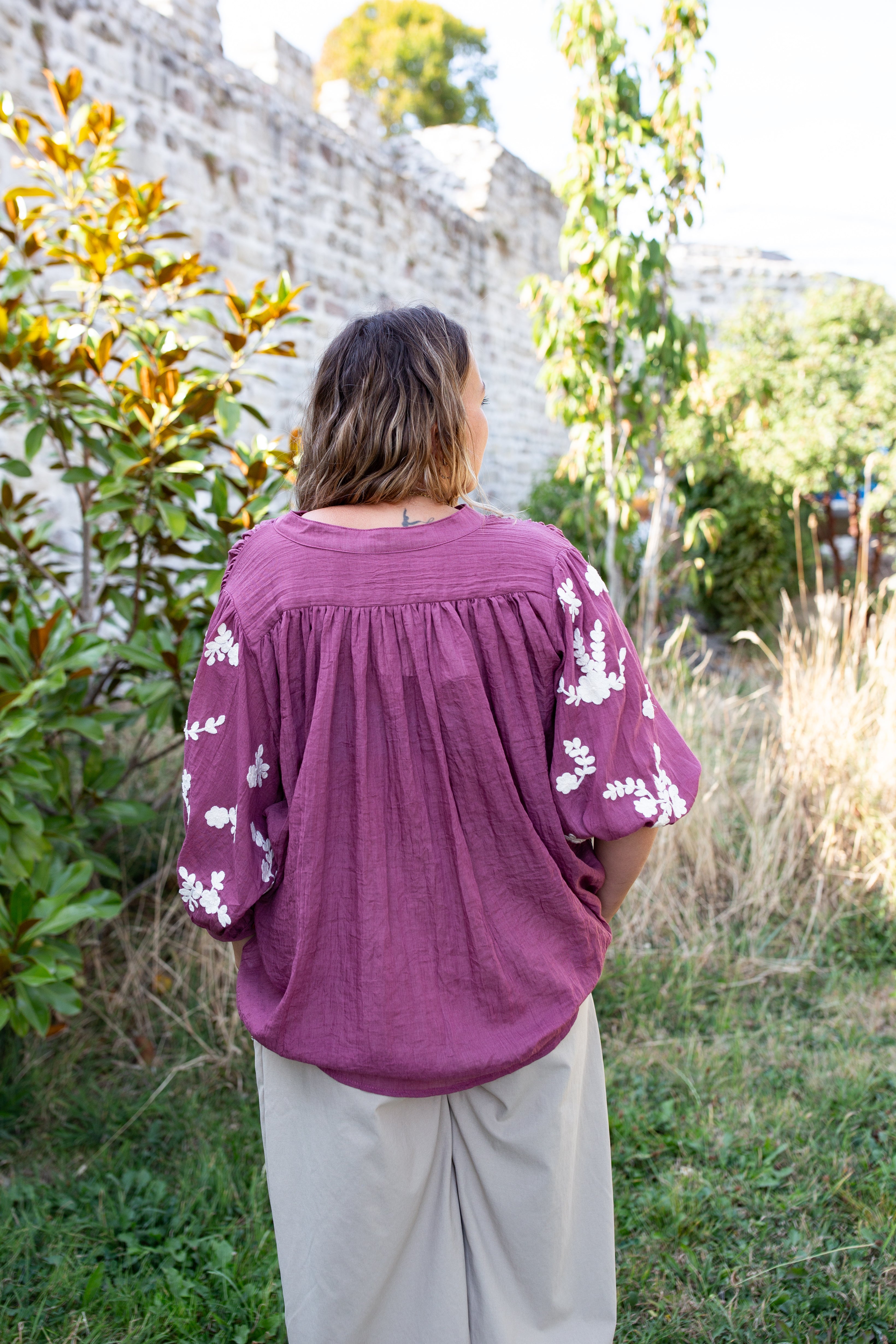 RUBY FRAMBOISE _ Blouse brodée