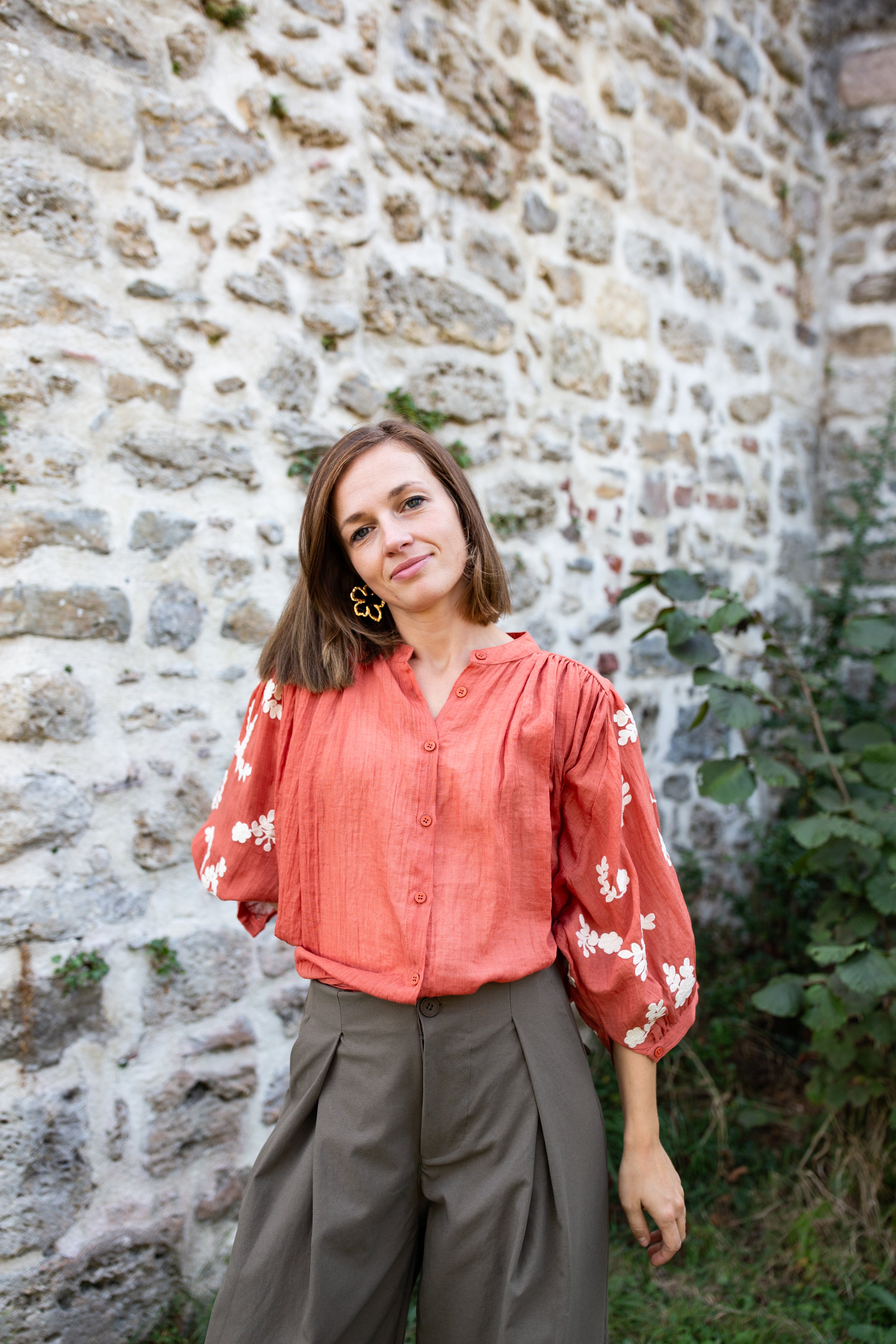 RUBY BRIQUE _ Blouse brodée