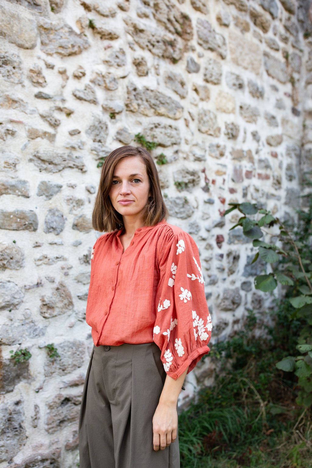 RUBY BRIQUE _ Blouse brodée