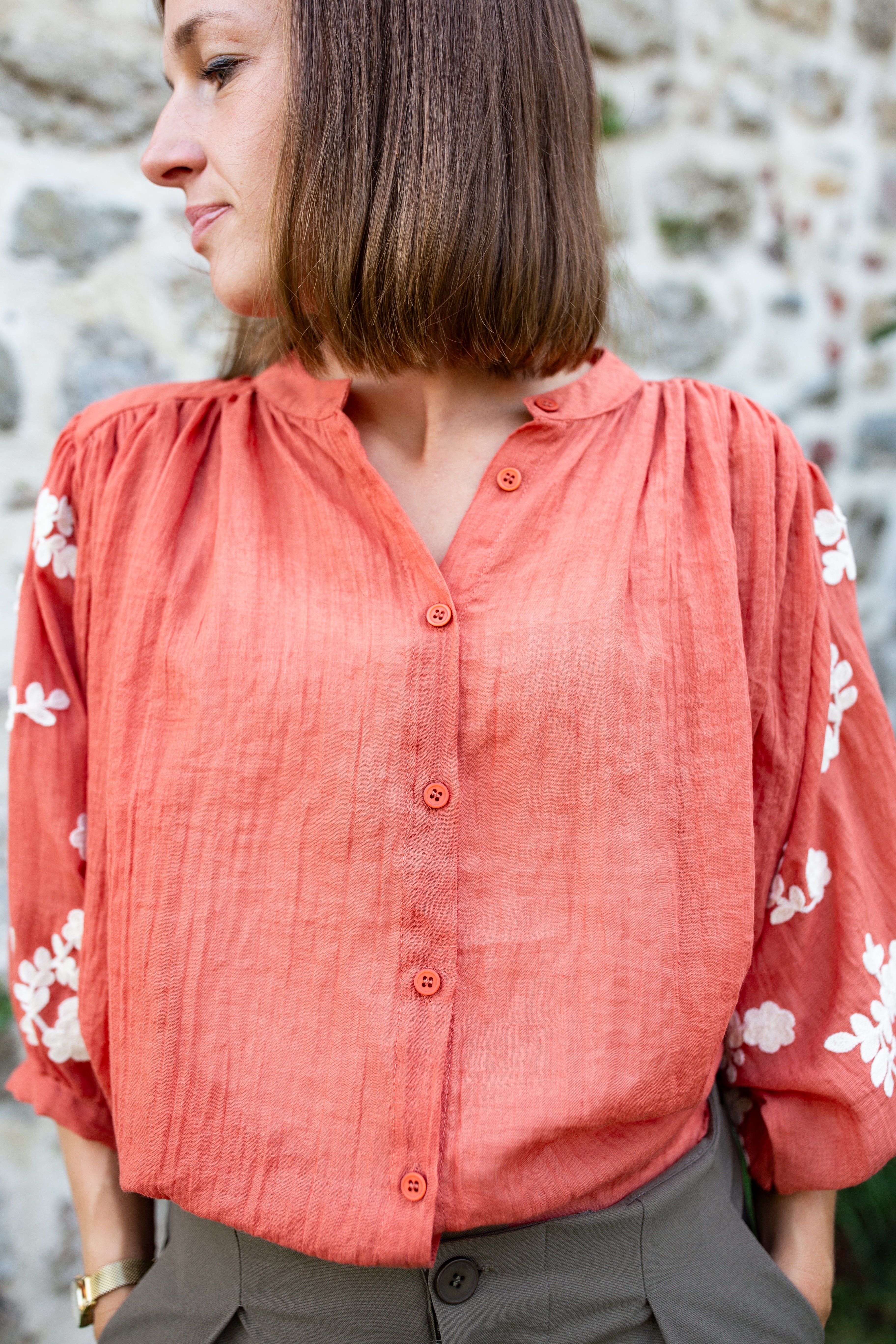 RUBY BRIQUE _ Blouse brodée