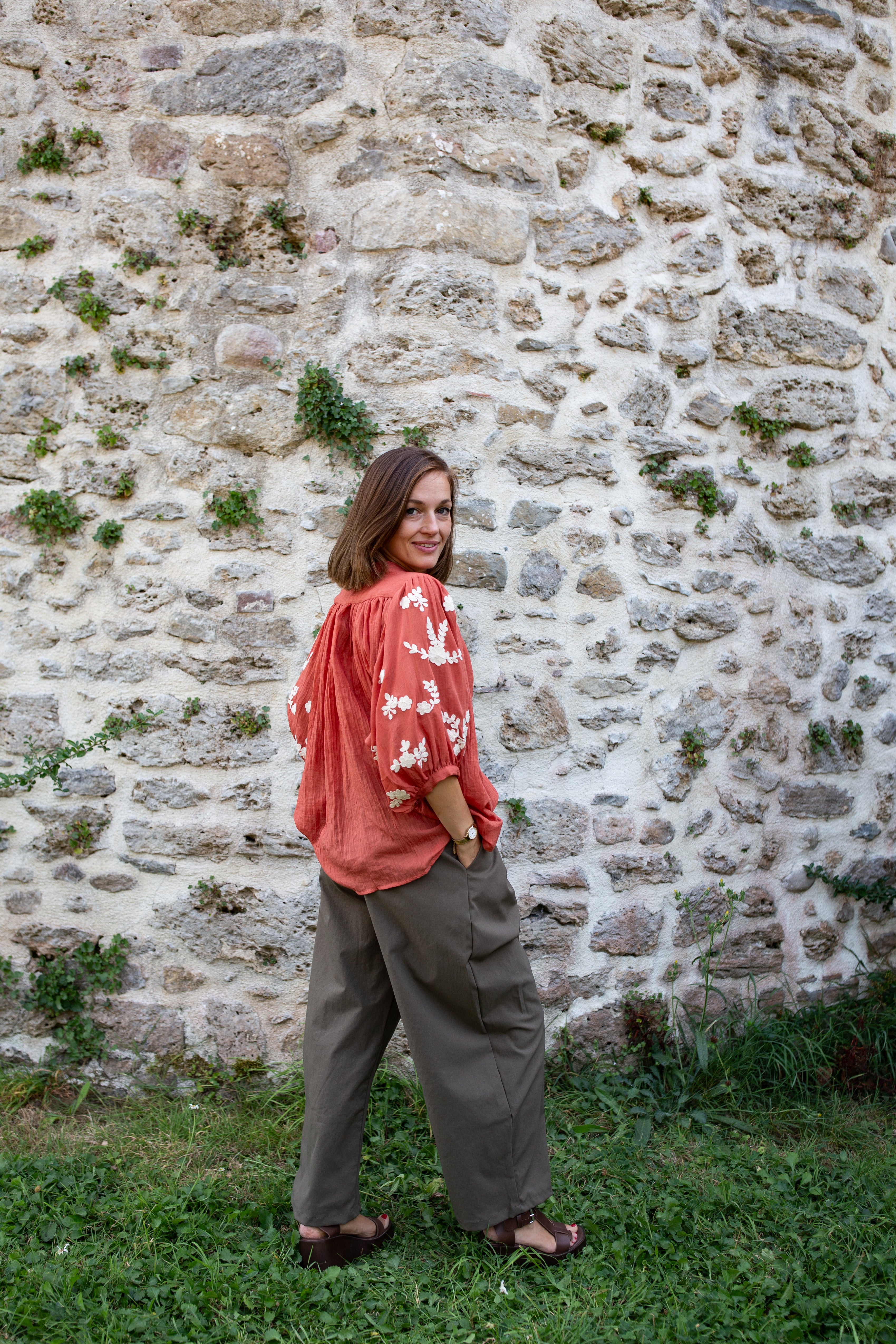 PARIS KAKI _ Pantalon à pinces