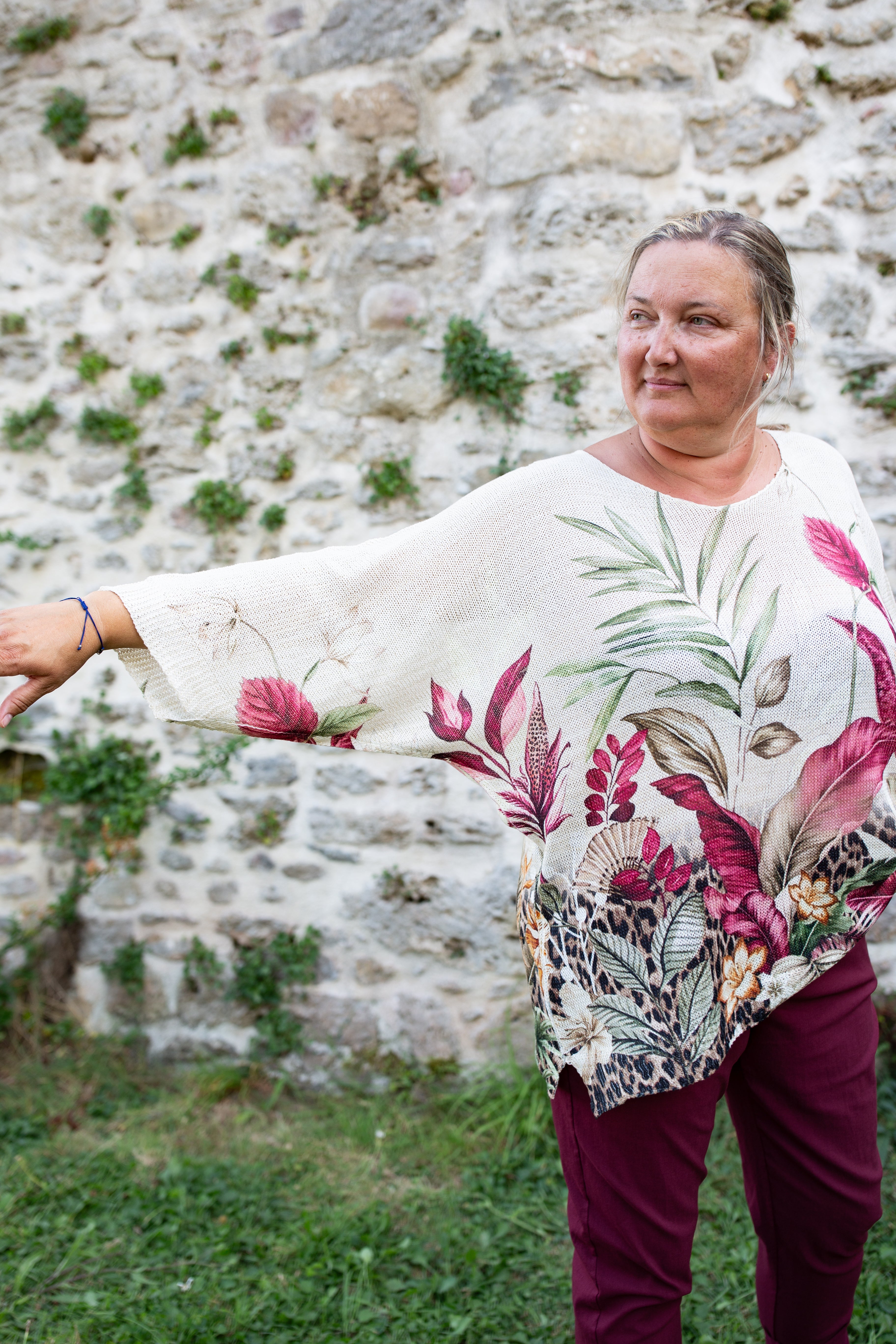 LOUISON BEIGE _ Pull à motifs