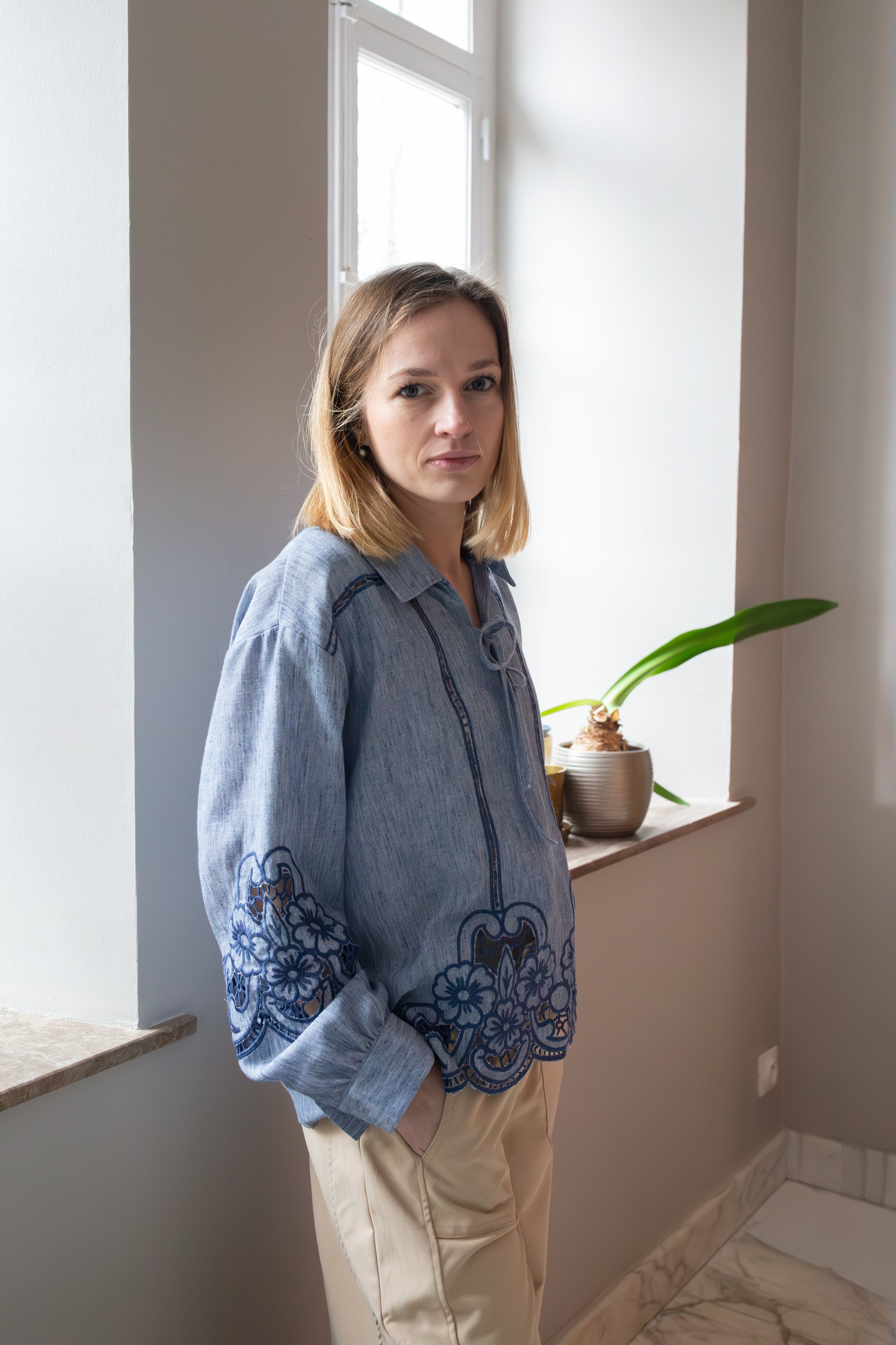 Blouse Bianca _ Bleue