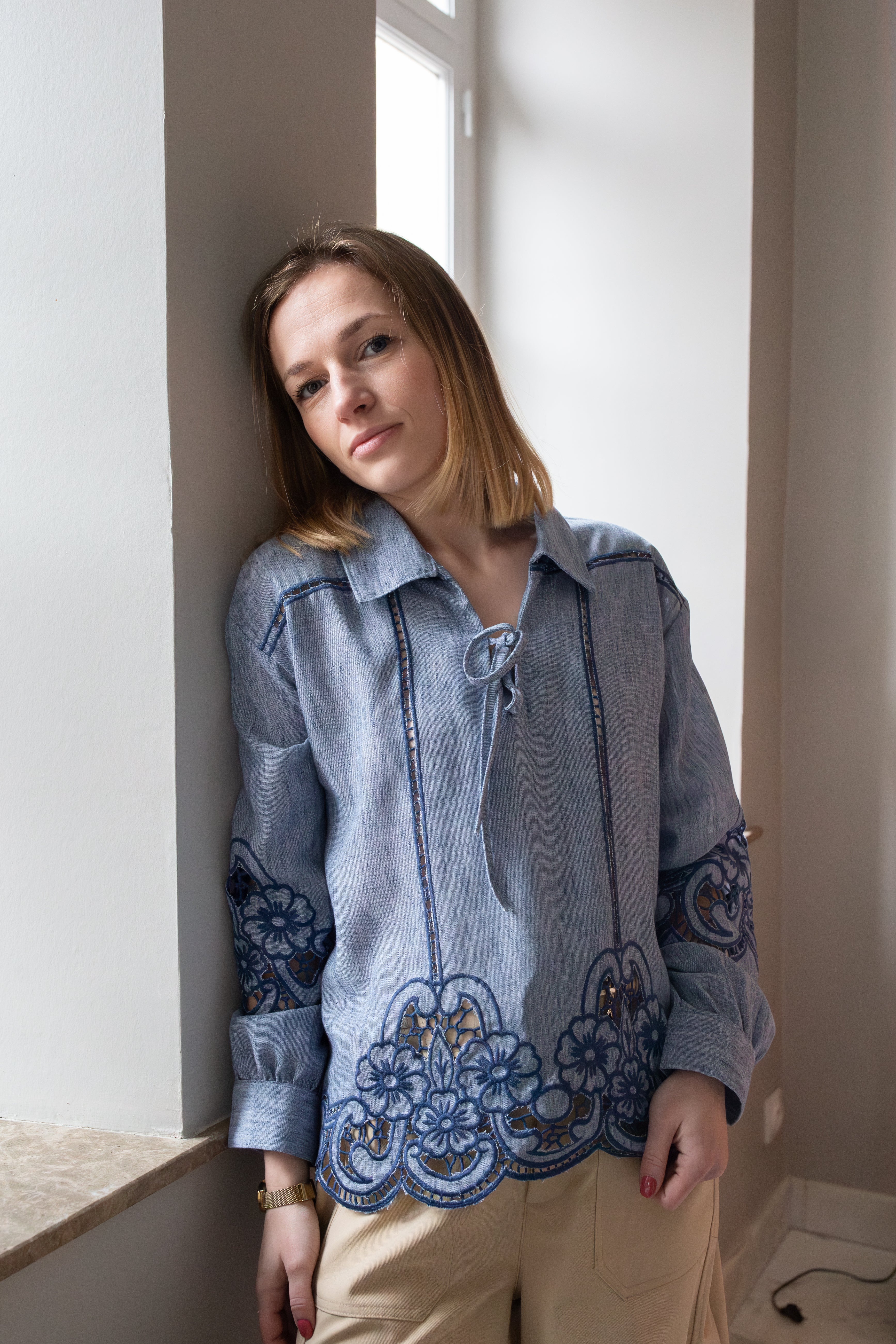 Blouse Bianca _ Bleue
